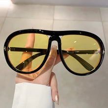 Trendy Oversized Pilot Sunglasses UV400